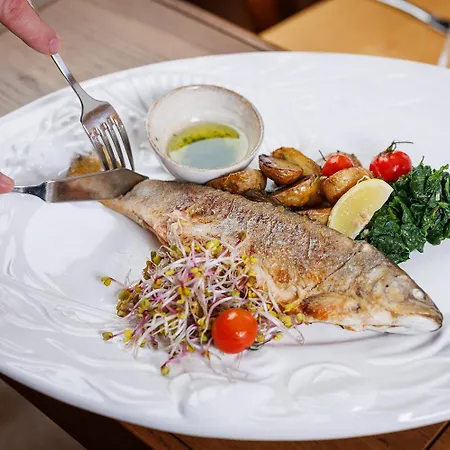 Gasthaus Adler Allmannsdorf بيت ضيافة كونستانز