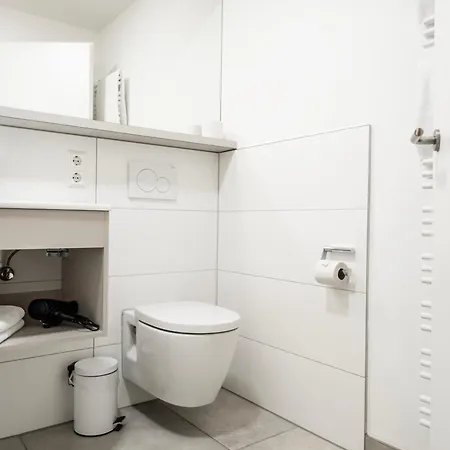 Adler Allmannsdorf 3* Kostnice
