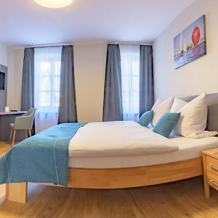 Adler 3* 콘스탄츠